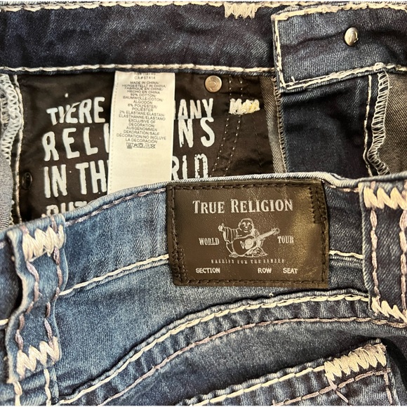 True Religion Mid Rise Skinny jeans size28 but better fit for size 26,27 - Picture 4 of 6